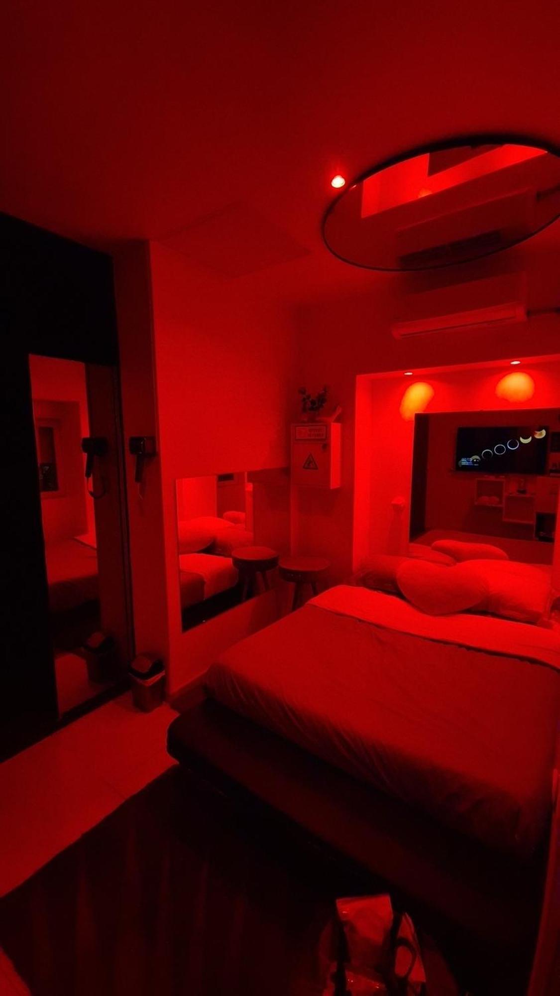 ビユールバンヌLyon Superbe Jacuzzi Vue Sur Jardinアパートメント エクステリア 写真